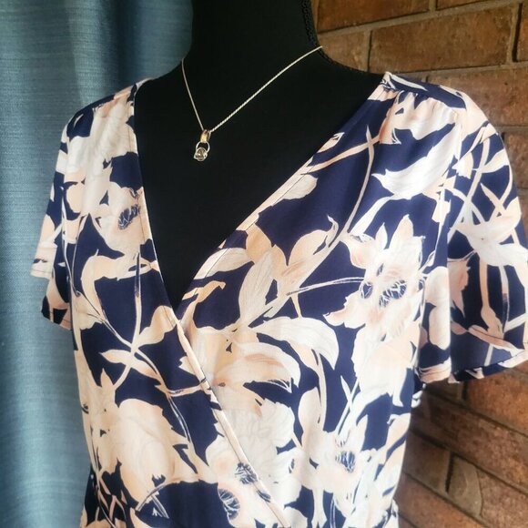 Leith Women's Blue Floral Wrap Dress Short Flutter Sleeve Knee Length - Size L - Picture 2 of 14